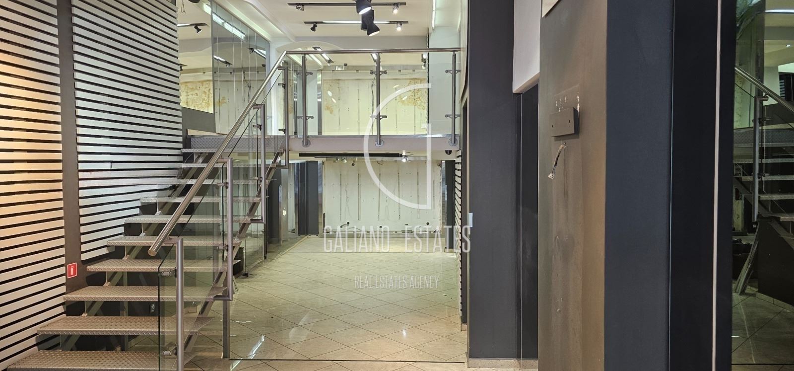 Търговско помещение в идеален център - 0