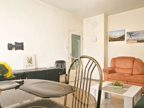 Слънчев двустаен апартамент в жк. "Младост 3" - 0