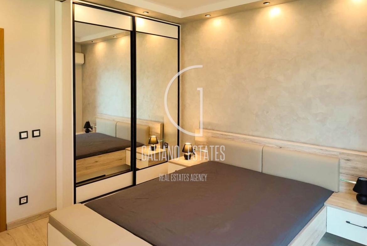 Двустаен апартамент с паркомясто в кв. Красно село - 0