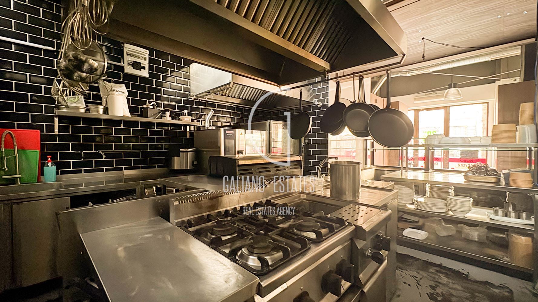 Заведение под наем с топ локация на бул. „Княз Ал. Дондуков“ - 0