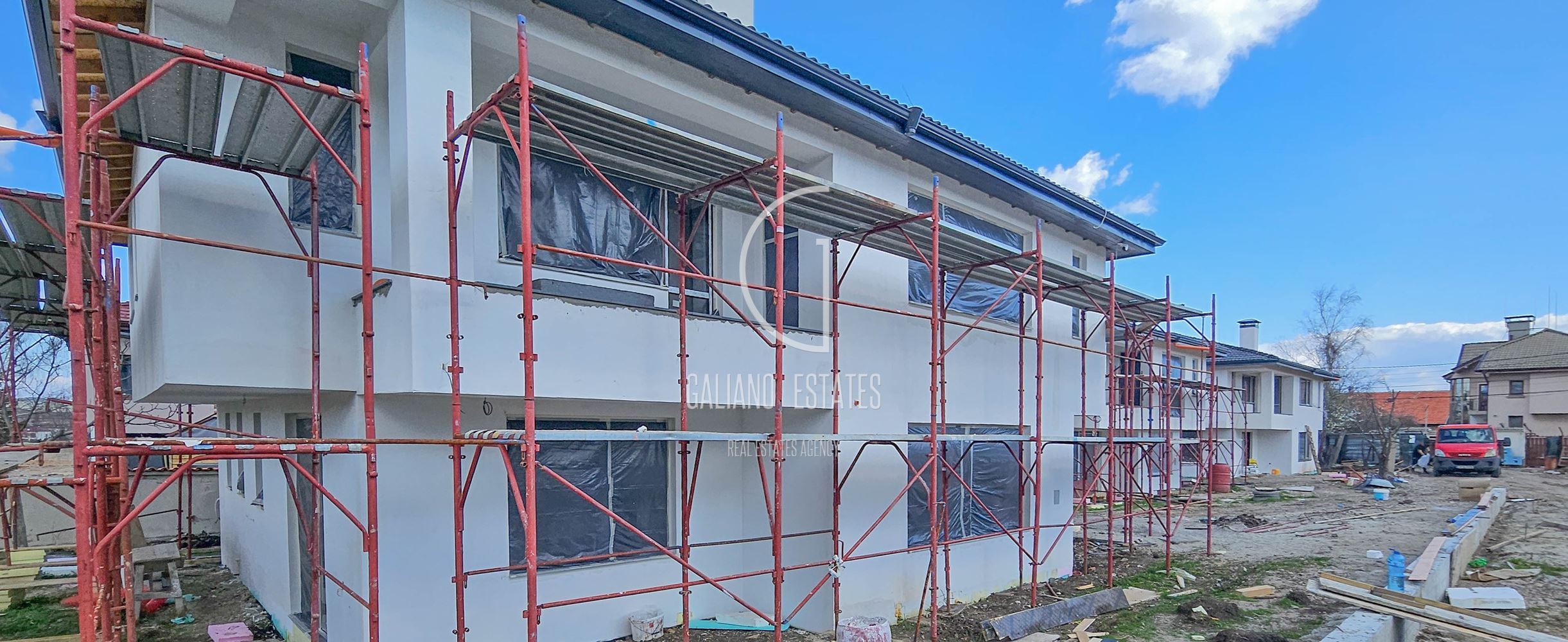 Елегантна еднофамилна къща в гр. Банкя - 0