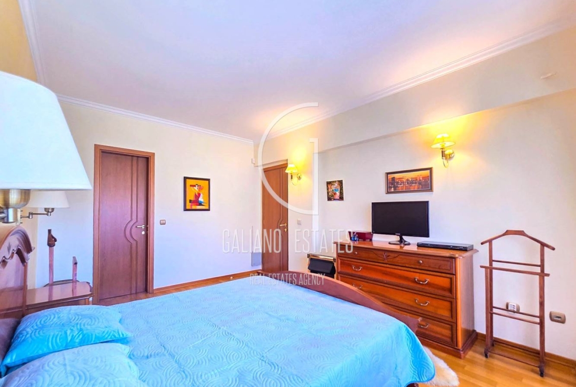 Просторен тристаен апартамент с гараж в кв. Витоша - 0