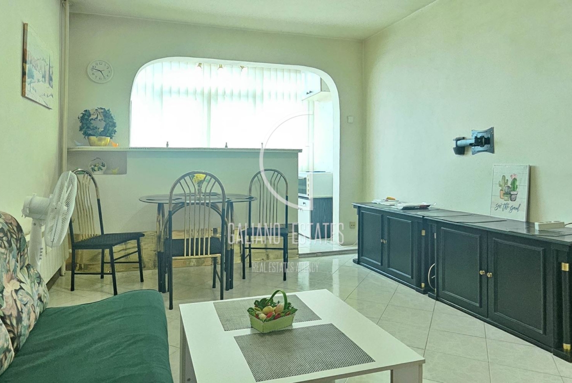 Слънчев двустаен апартамент в жк. "Младост 3" - 0