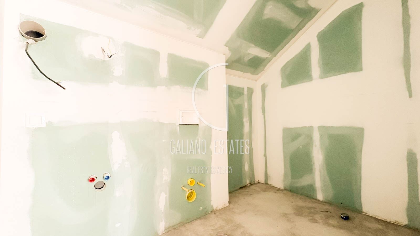 Дом с потенциал в сърцето на Residential Park Lozen - 0