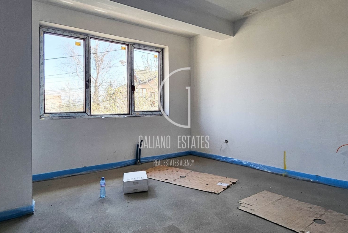 Елегантна еднофамилна къща в гр. Банкя - 0