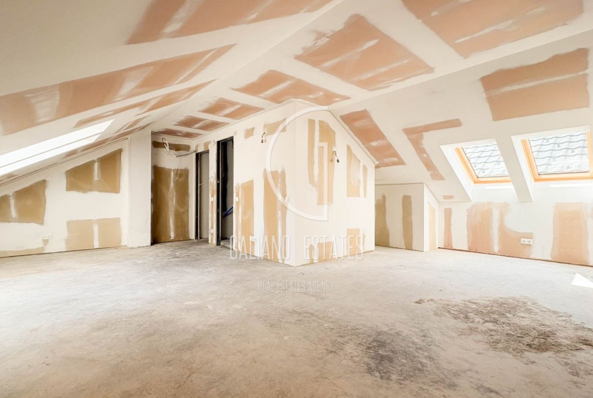 Дом с потенциал в сърцето на Residential Park Lozen - 0