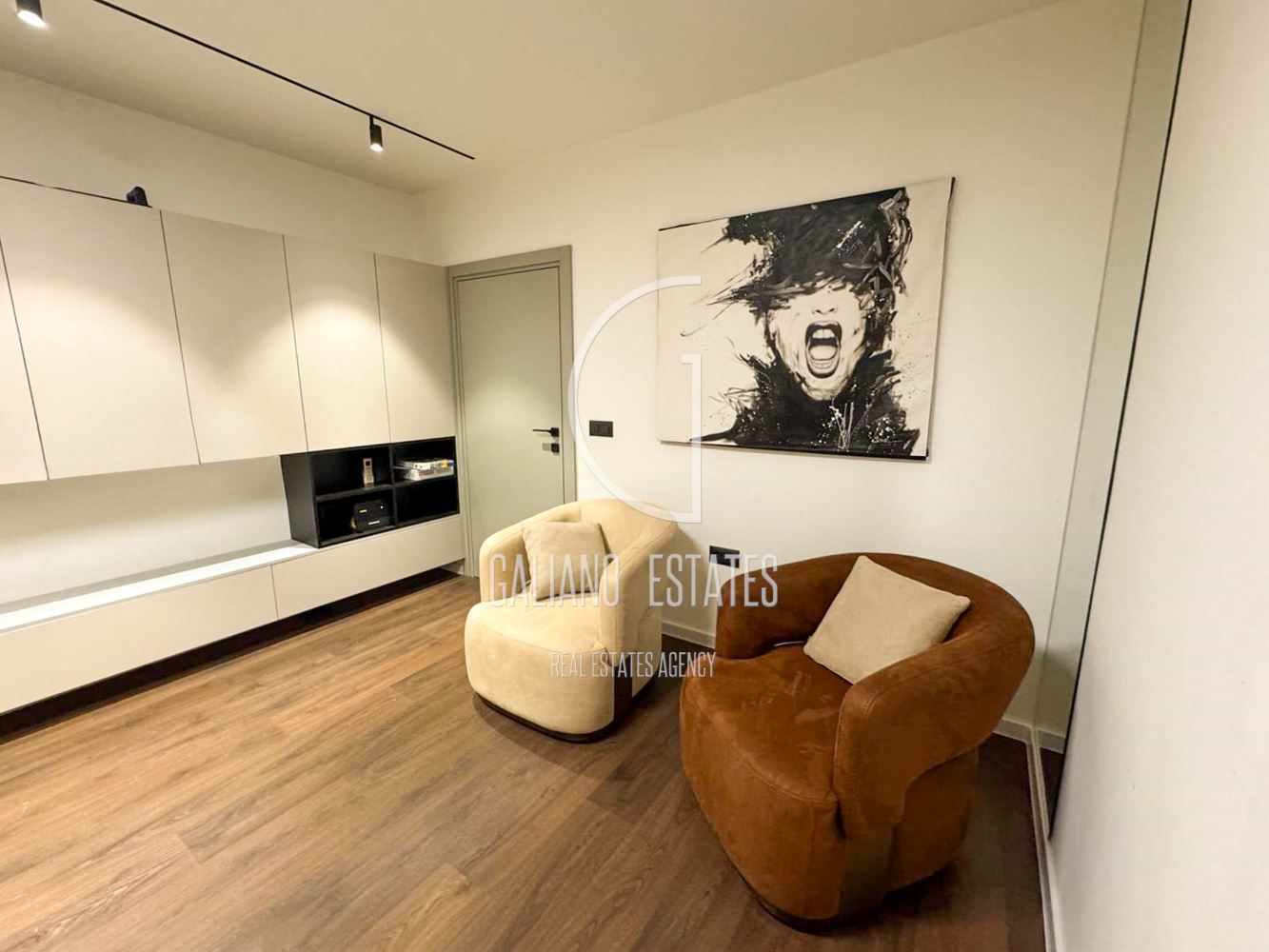 Стилен четиристаен апартамент под наем кв. Гео Милев-0 Стилен четиристаен апартамент под наем кв. Гео Милев - 0