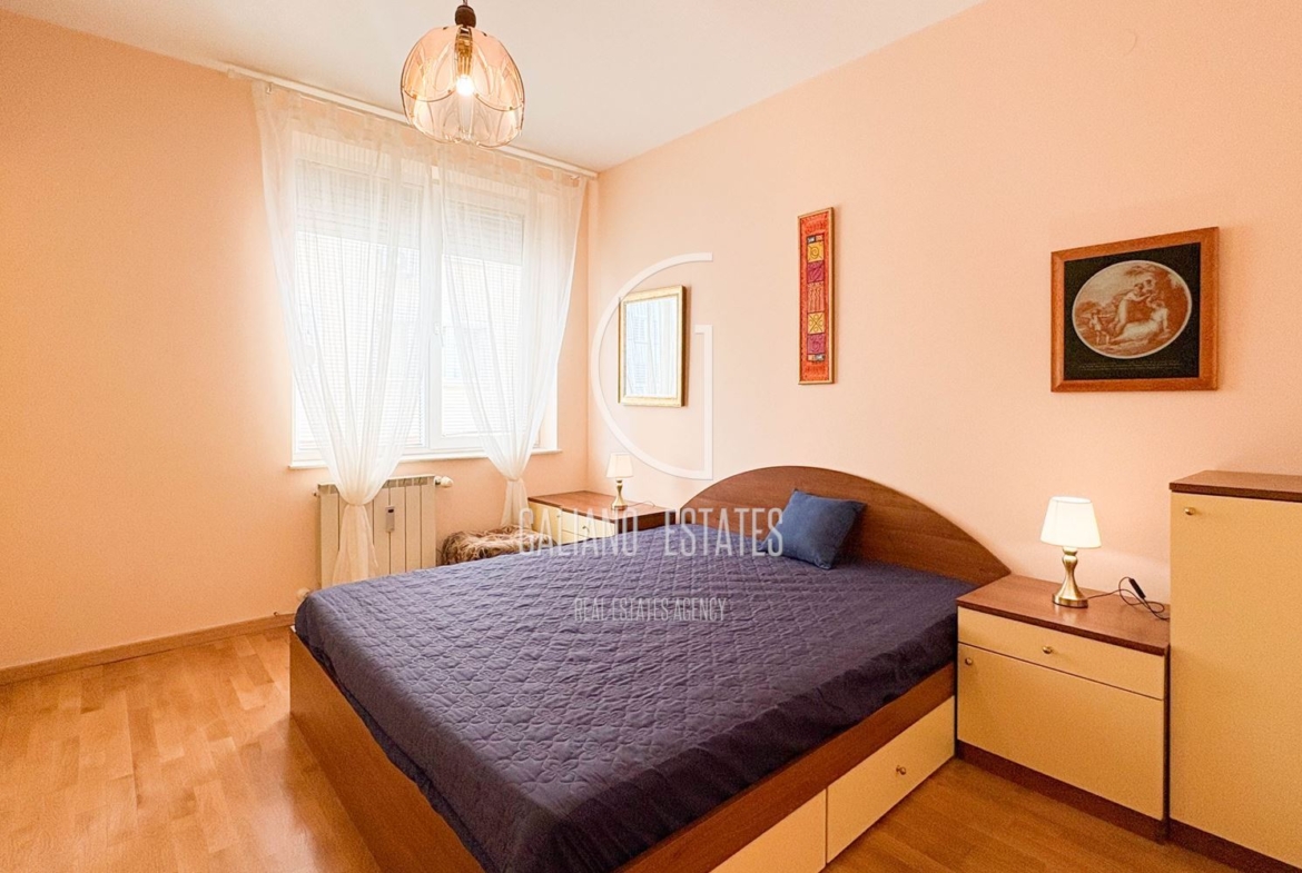 Уютен апартамент до Семинарията - 0