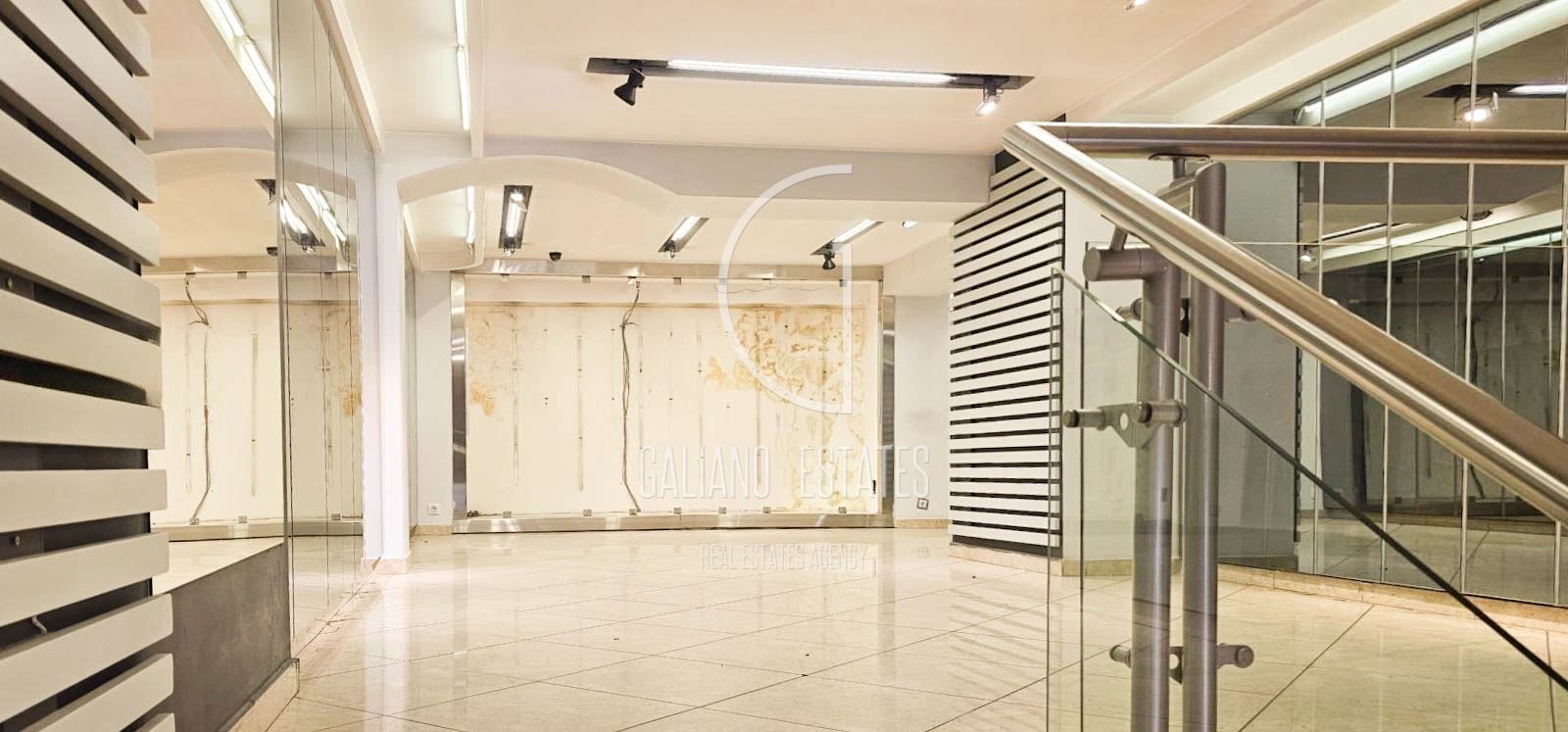 Търговско помещение в идеален център - 0