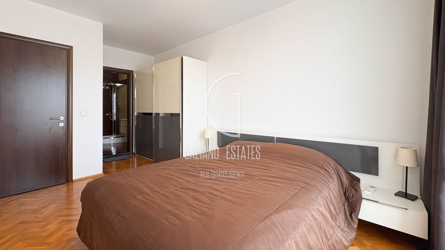 Просторен апартамент с прекрасна тераса в к-с Есте-0 Просторен апартамент с прекрасна тераса в к-с Есте - 0