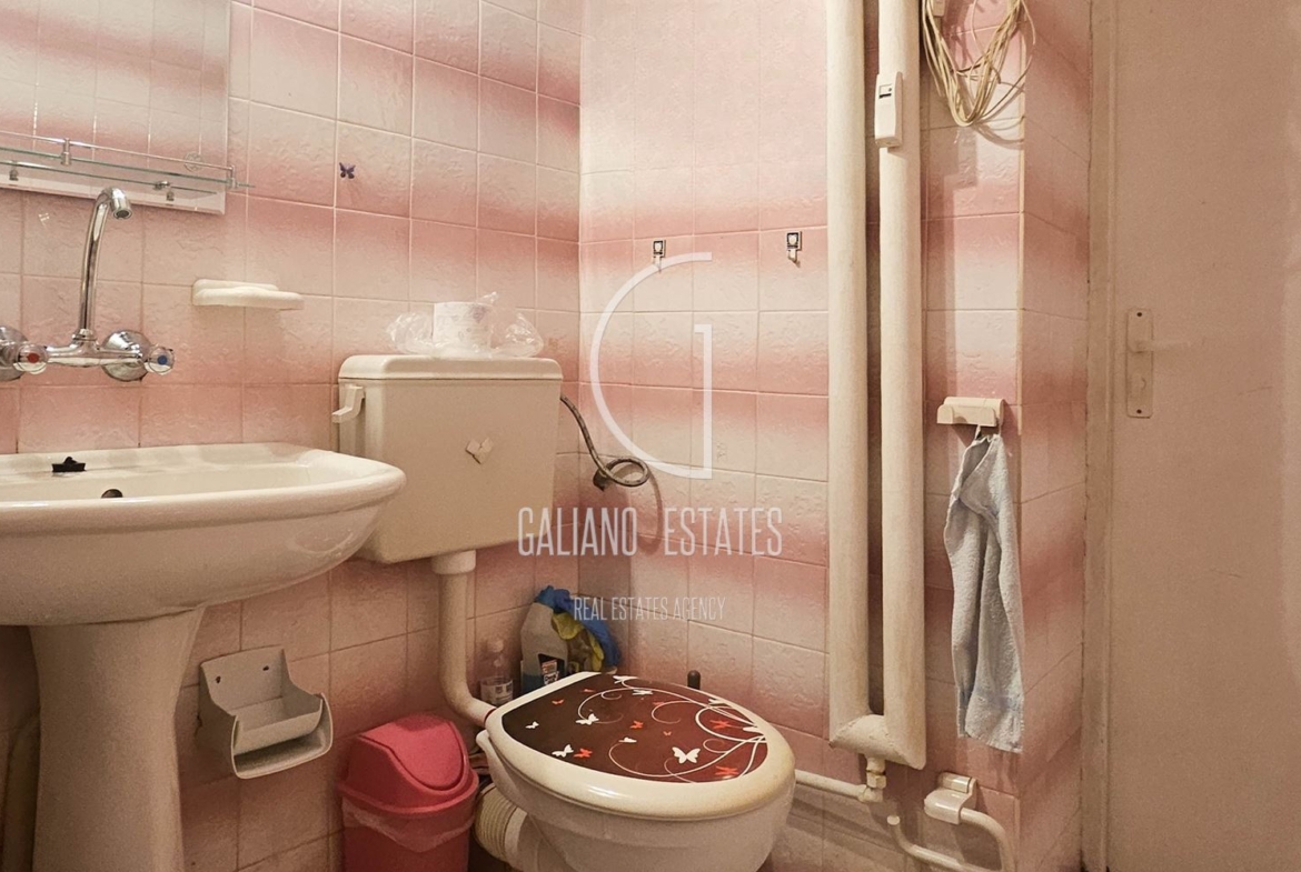 Слънчев двустаен апартамент в жк. "Младост 3" - 0