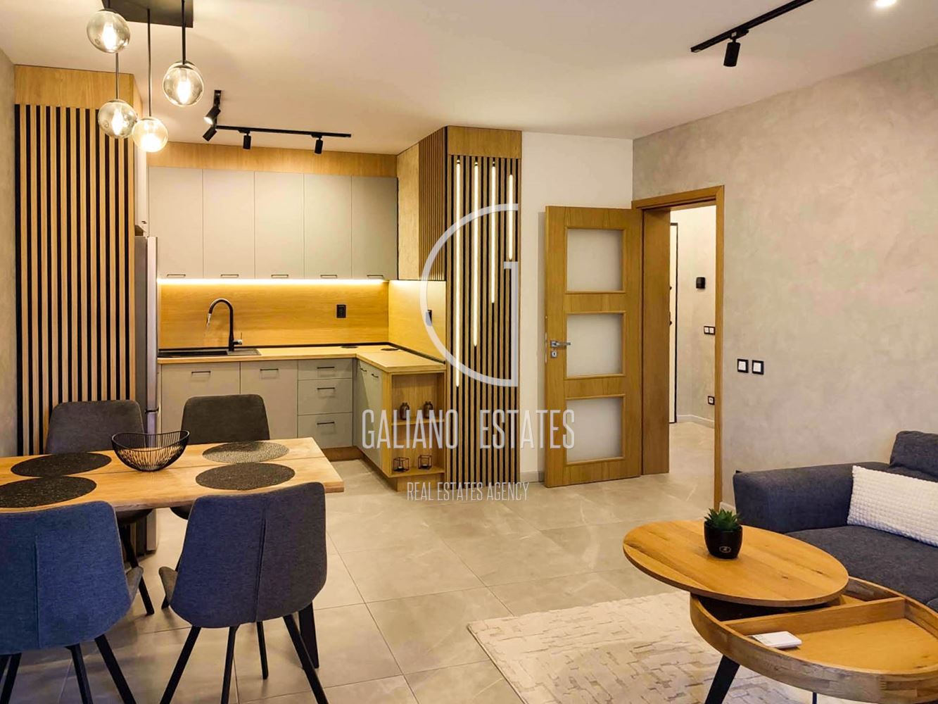 Двустаен апартамент с паркомясто в кв. Красно село - 0