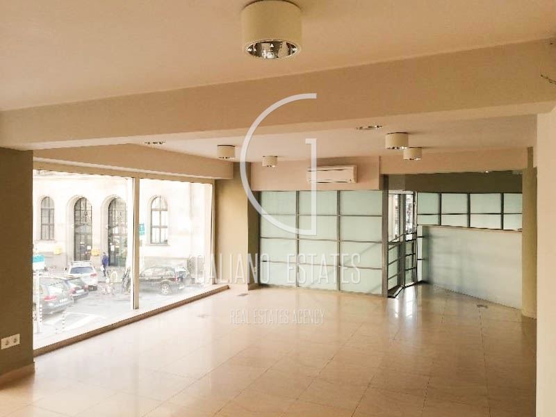 Атрактивен имот с отлична локация - 0