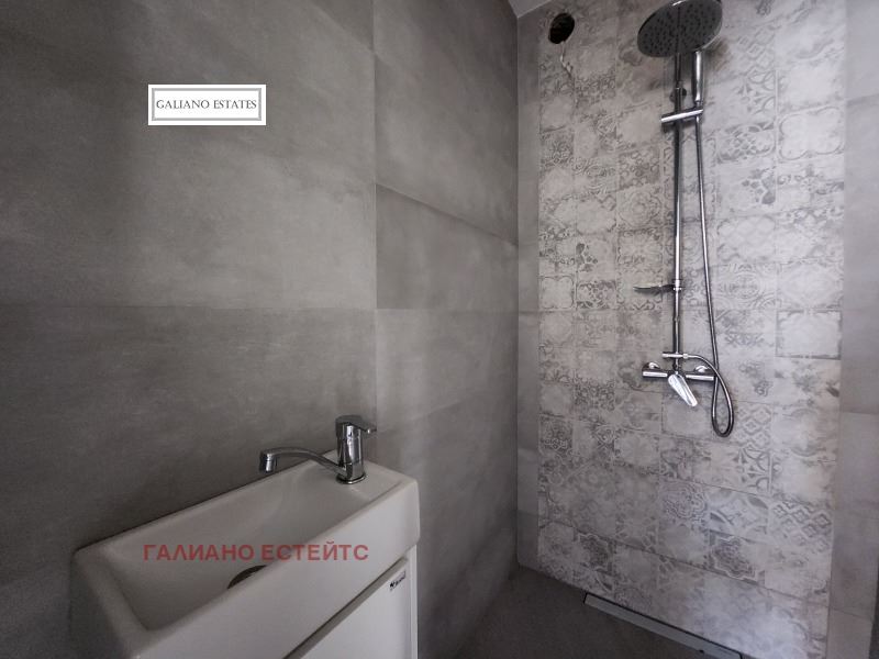 Преустроен тристаен апартамент в Ботунец - 0