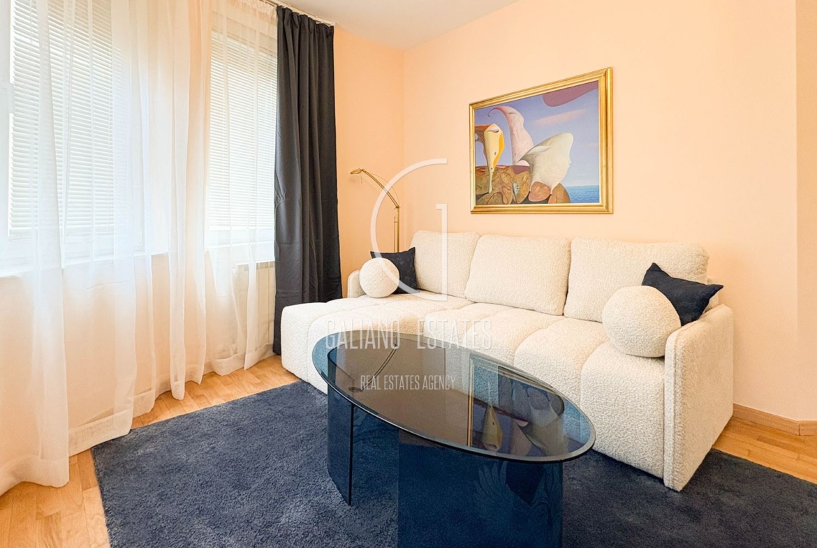 Уютен апартамент до Семинарията - 0