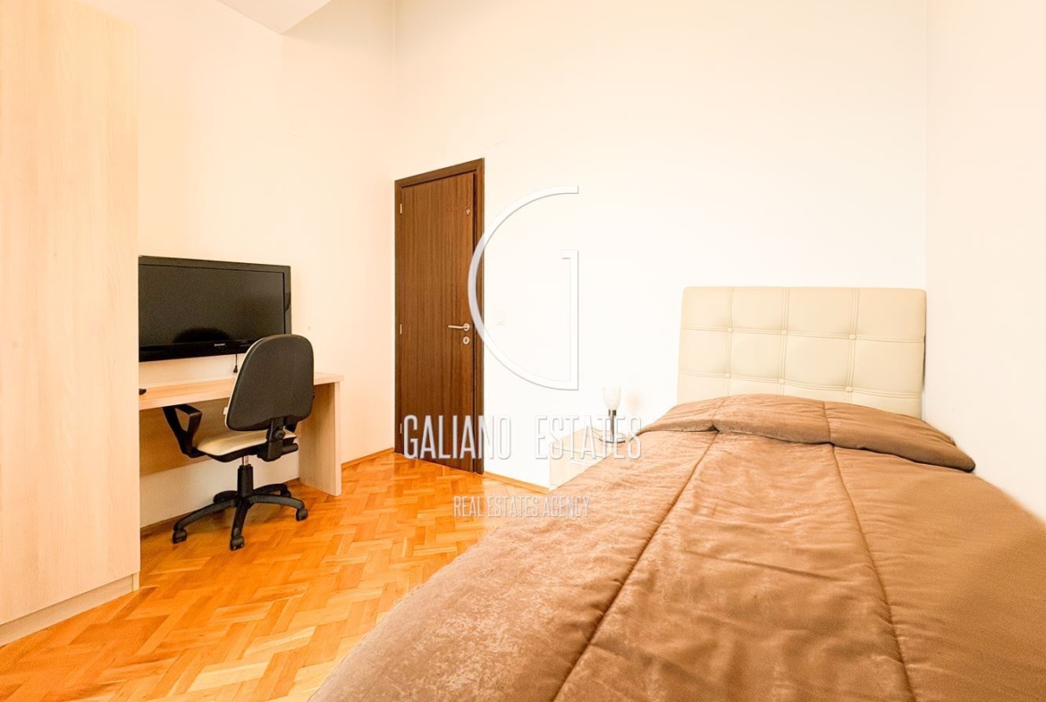 Апартамент с прекрасни тераси и изглед към Витоша в к-с Есте - 0