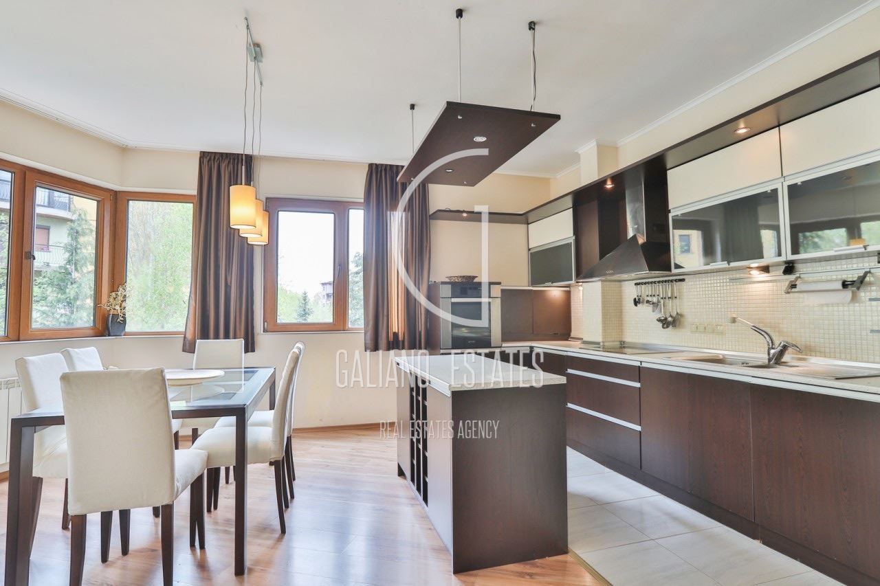 Spacious three-room apartment for rent in Maxi complex, Vitosha district-0 Просторен тристаен апартамент под наем в комплекс Maxi, кв. Витоша - 0