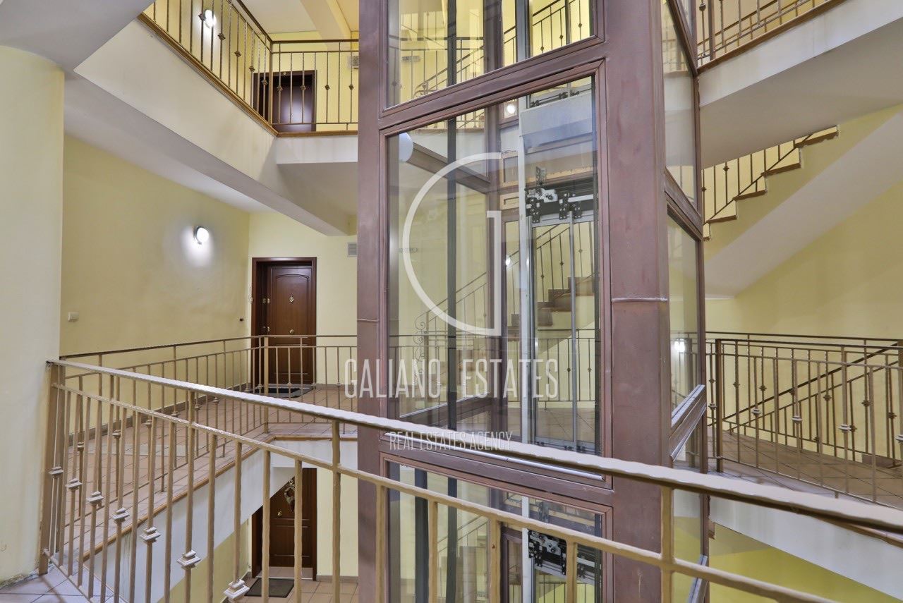 Spacious three-room apartment for rent in Maxi complex, Vitosha district-0 Просторен тристаен апартамент под наем в комплекс Maxi, кв. Витоша - 0