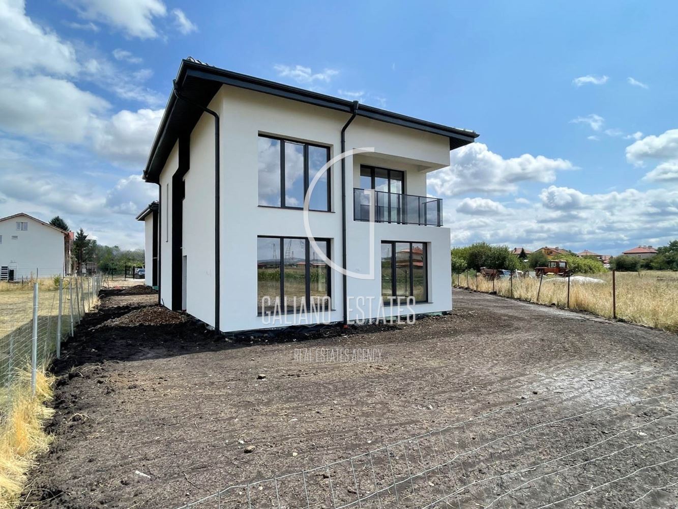 Cozy single-family house in the town of Kostinbrod-0 Уютна еднофамилна къща в гр. Костинброд - 0