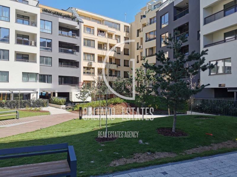 Стилен двустаен апартамент в кв. Кръстова вада - 0